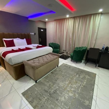 No 95 Suites VI Lagos Ngoại thất bức ảnh