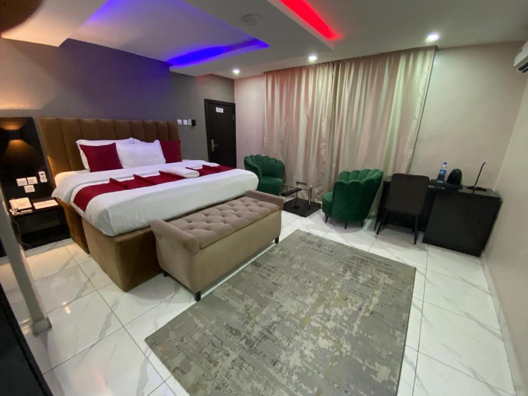 No 95 Suites VI Lagos Ngoại thất bức ảnh